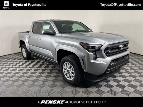 New 2025 Toyota Tacoma SR5 image 15
