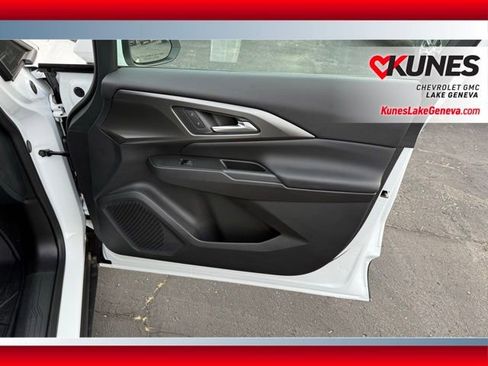 New 2026 Chevrolet Equinox EV LT w/ LPO, All-Weather Mat Package image 18