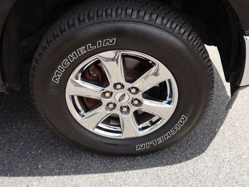 Used 2018 Ford F150 XLT w/ Equipment Group 302A Luxury AWD/4WD image 15