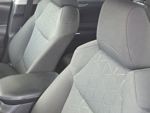 Used 2022 Toyota RAV4 XLE w/ Convenience Package image 22