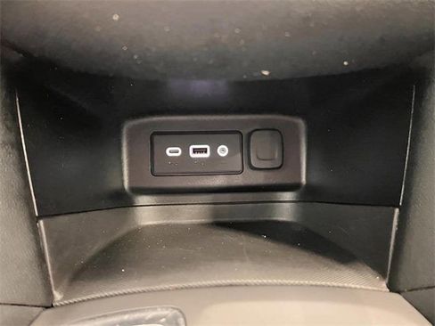 Used 2019 Chevrolet Equinox LT image 22