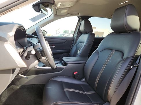 Used 2025 MAZDA CX-90 3.3 Turbo w/ Select Package image 13