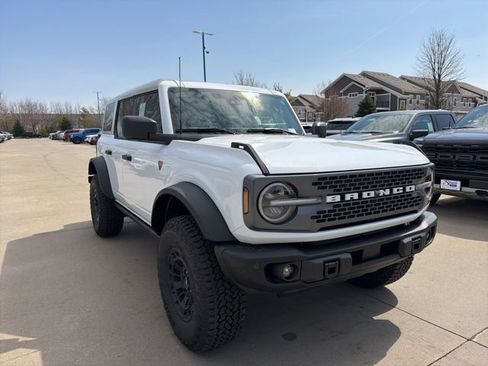 New 2026 Ford Bronco Badlands AWD/4WD image 2