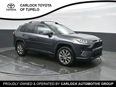Used 2021 Toyota RAV4 XLE Premium image 5