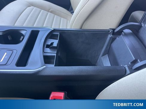 Certified 2024 Ford Edge SE image 36