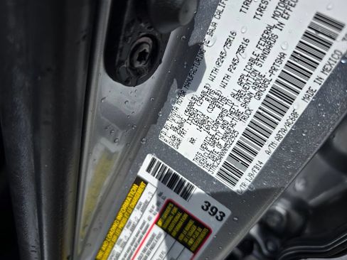 Used 2022 Toyota Tacoma SR AWD/4WD image 14