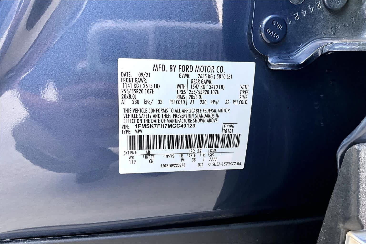 Used 2021 Ford Explorer Limited w/ Equipment Group 301A RWD image 32