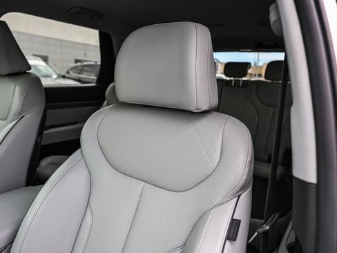 Used 2024 Hyundai Palisade SEL FWD image 18