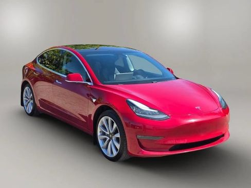 Used 2018 Tesla Model 3 Long Range RWD image 3