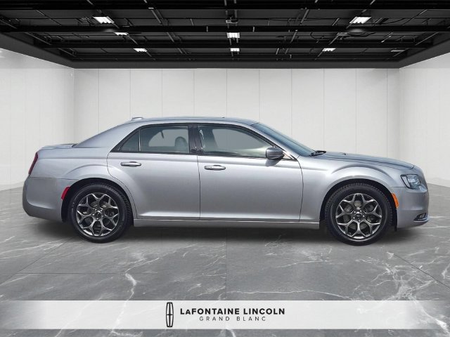 Used 2017 Chrysler 300 S AWD/4WD image 6