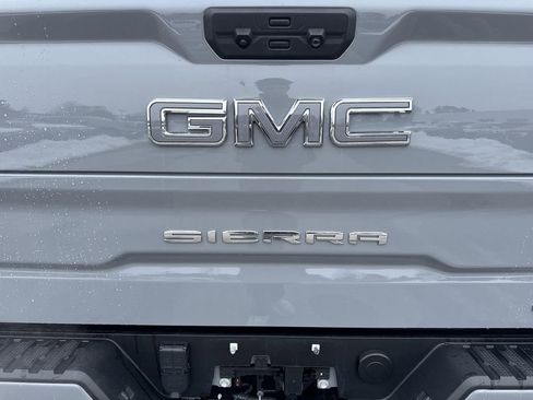 Certified 2024 GMC Sierra 1500 AT4 w/ Technology Package image 33