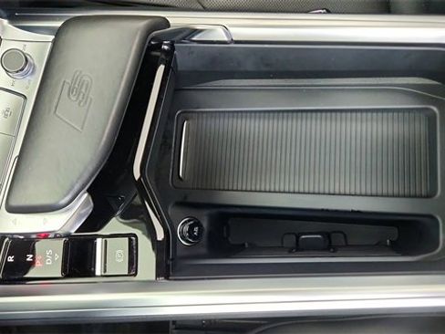 Used 2023 Audi e-tron S Prestige w/ Prestige Package image 50