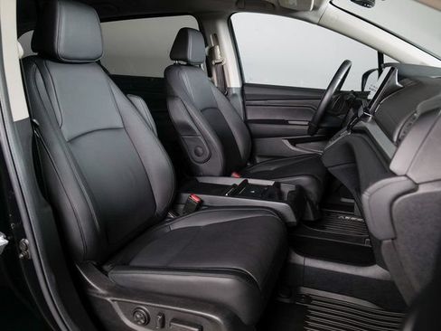 Used 2025 Honda Odyssey EX-L image 11
