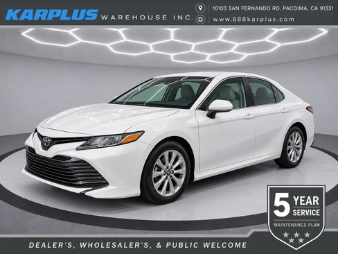 Used 2020 Toyota Camry LE FWD image 1