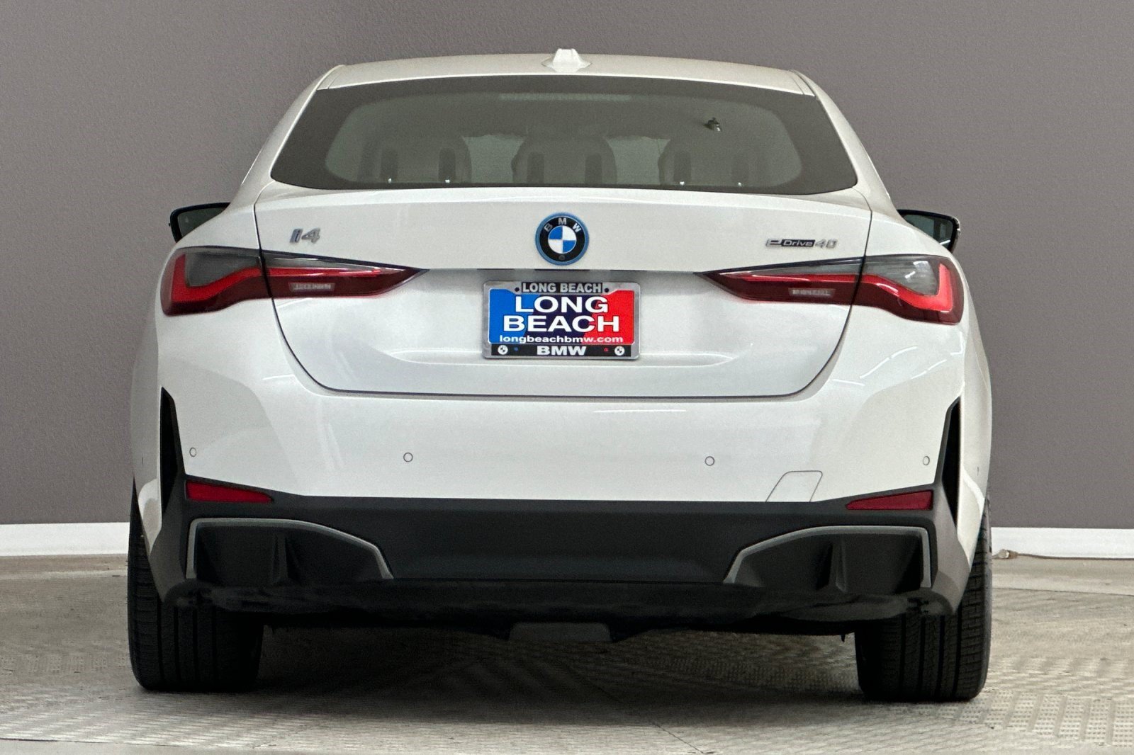 Certified 2023 BMW i4 eDrive40 w/ Premium Package RWD image 9