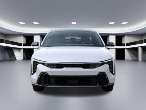 New 2026 Kia K4 GT-Line FWD image 2