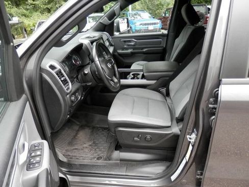Used 2022 RAM 1500 Big Horn AWD/4WD image 17