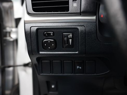 Used 2013 Lexus CT 200h w/ F Sport Pkg w/Nuluxe Trim FWD image 39