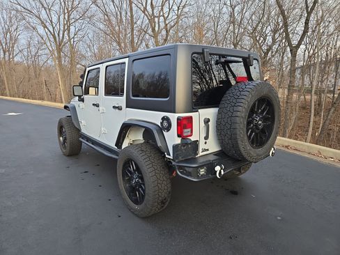 Used 2017 Jeep Wrangler Willys Wheeler image 6