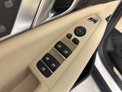 Certified 2022 BMW X5 xDrive40i w/ Premium Package AWD/4WD image 12