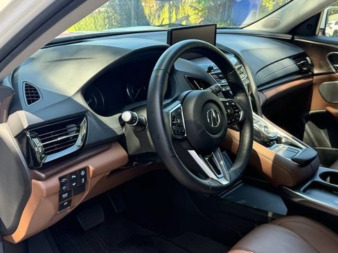 Certified 2025 Acura RDX SH-AWD w/ Advance Package image 11