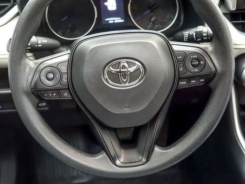 Used 2019 Toyota RAV4 XLE w/ Convenience Package AWD/4WD image 15