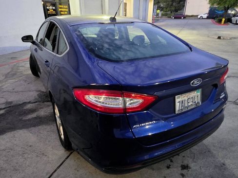 Used 2013 Ford Fusion SE FWD image 6