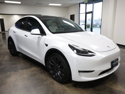 Used 2021 Tesla Model Y Performance AWD/4WD image 7