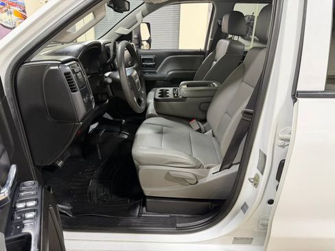 Used 2017 GMC Sierra 3500 4x4 Crew Cab w/ Snow Plow Prep Package image 31