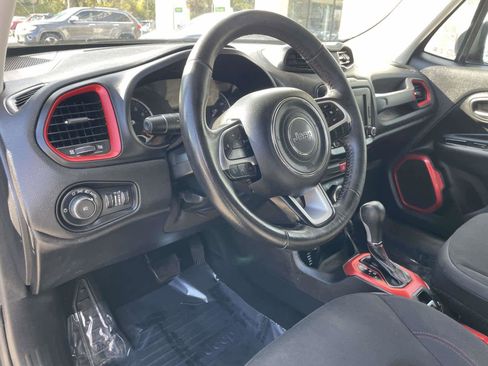 Used 2016 Jeep Renegade Trailhawk image 13