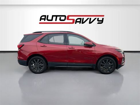 Used 2024 Chevrolet Equinox RS w/ RS Leather Package image 8