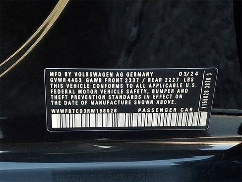 Certified 2024 Volkswagen Golf R 2.0T image 29