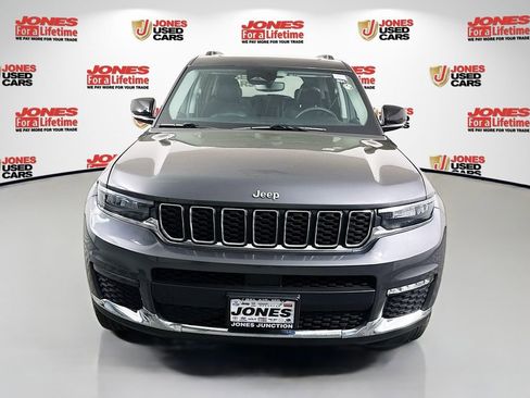 Used 2023 Jeep Grand Cherokee L Limited AWD/4WD image 13