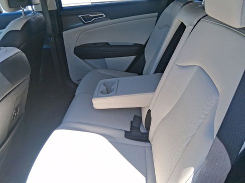Used 2023 Kia Sportage EX FWD image 15