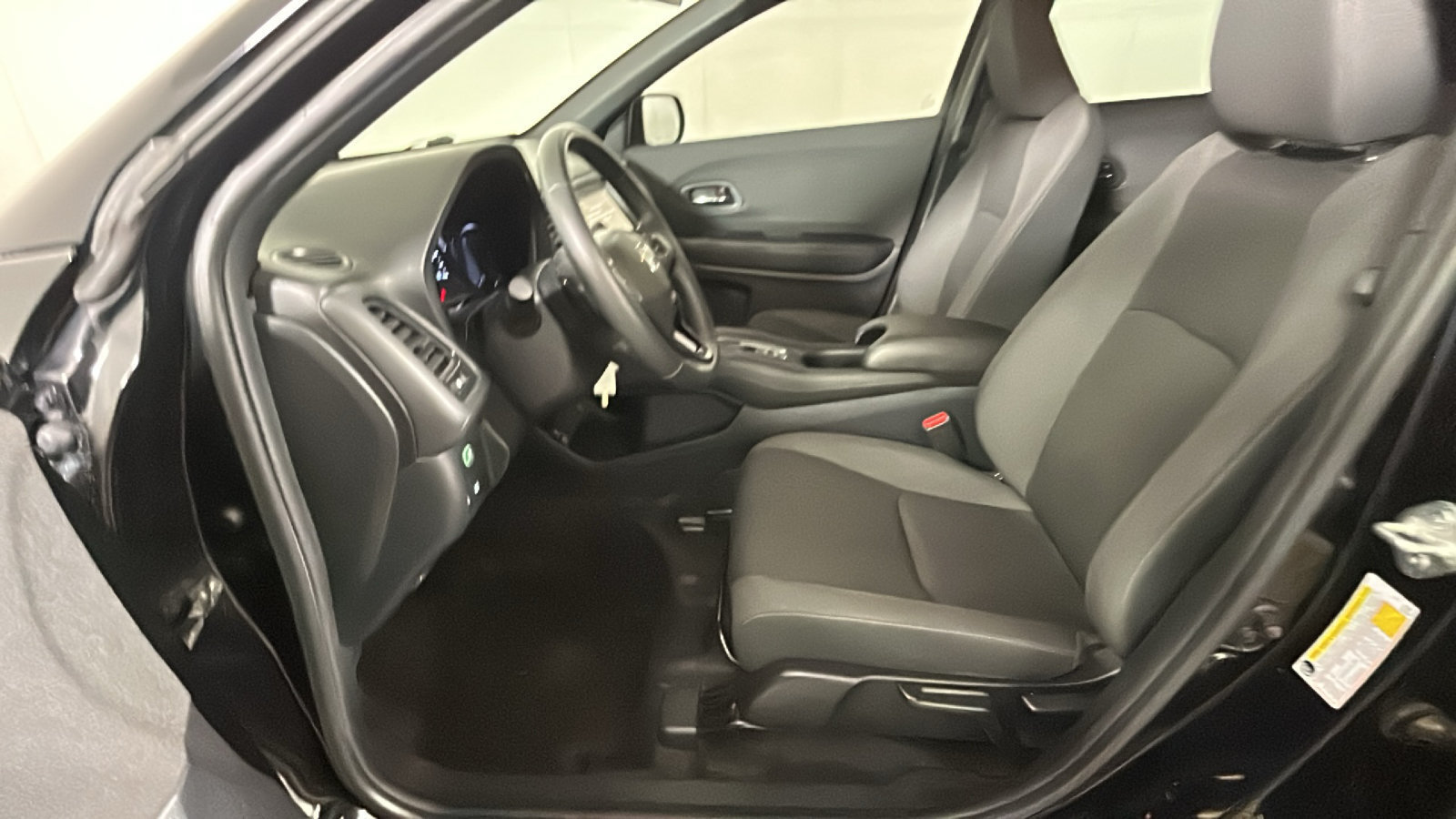 Used 2021 Honda HR-V Sport image 12