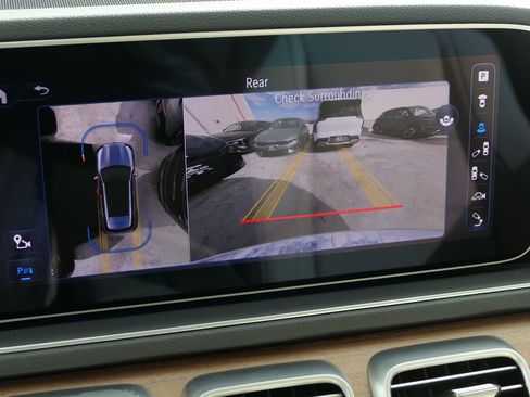 Used 2024 Mercedes-Benz GLE 450 4MATIC image 27