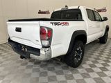 Used 2022 Toyota Tacoma TRD Off-Road image 4