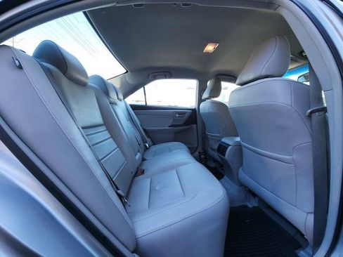 Used 2015 Toyota Camry XLE FWD image 11