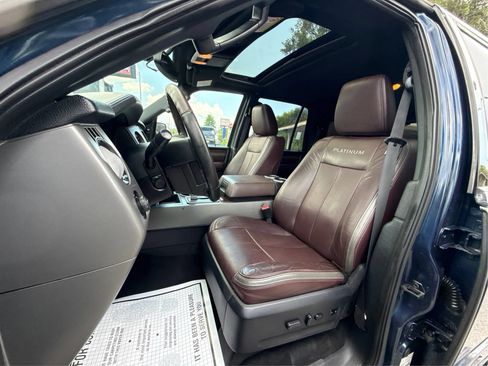 Used 2015 Ford Expedition Platinum AWD/4WD image 11