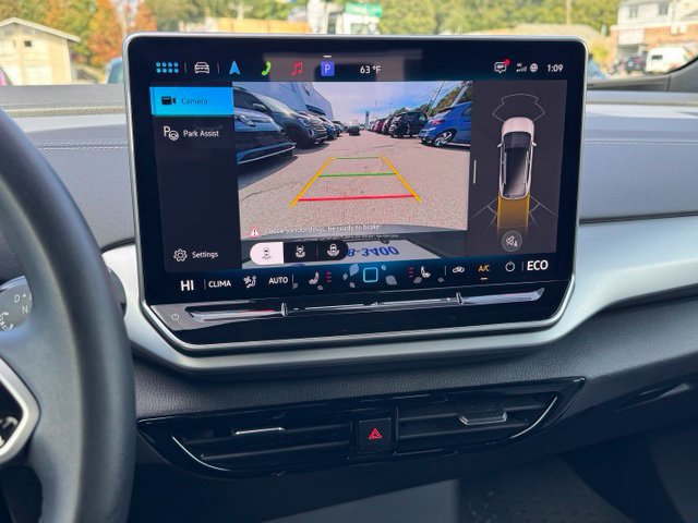 Certified 2025 Volkswagen ID.4 Pro AWD/4WD image 37