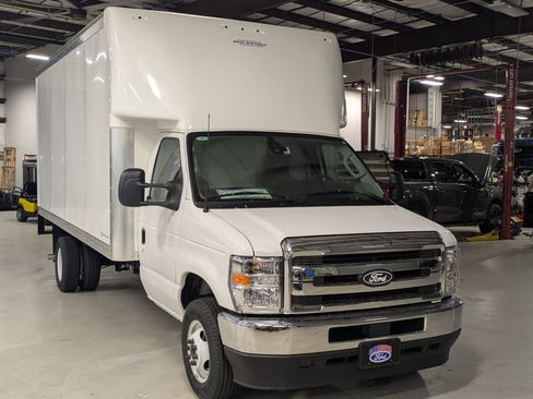 New 2026 Ford E-450 and Econoline 450 Super Duty w/ Power Equipment Group image 2