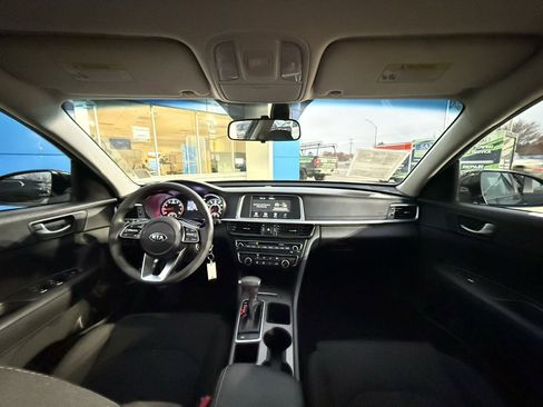 Used 2020 Kia Optima LX image 10