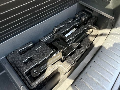 Certified 2021 Kia Sorento S image 38