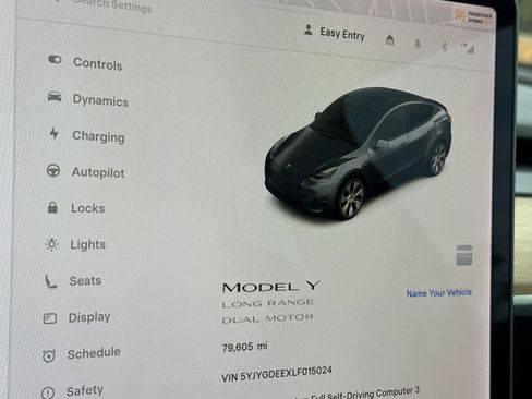 Used 2020 Tesla Model Y Long Range image 35