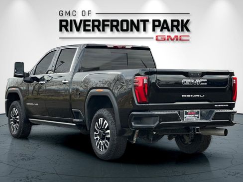 Used 2025 GMC Sierra 2500 Denali Ultimate w/ Snow Plow Prep/Camper Package image 5