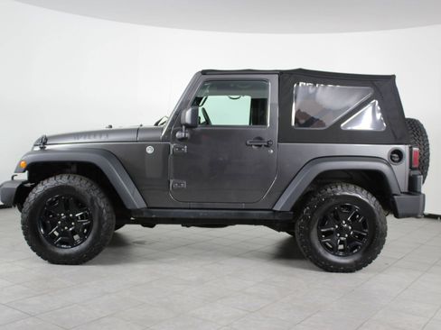 Used 2018 Jeep Wrangler Sport image 2
