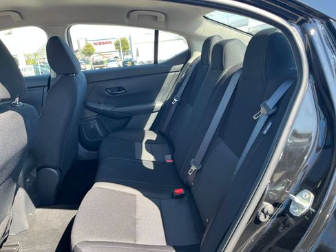 Used 2025 Nissan Sentra SV FWD image 25