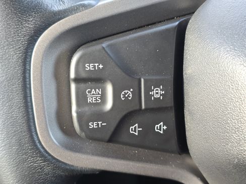 Used 2025 Ford Bronco Big Bend image 13