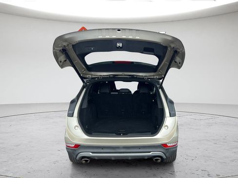 Used 2017 Lincoln MKC Premiere image 35