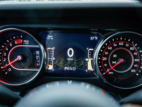 Used 2021 Jeep Wrangler Unlimited Rubicon w/ Trailer Tow Package image 6